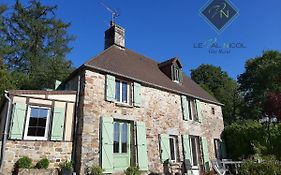 Le Val Nicol